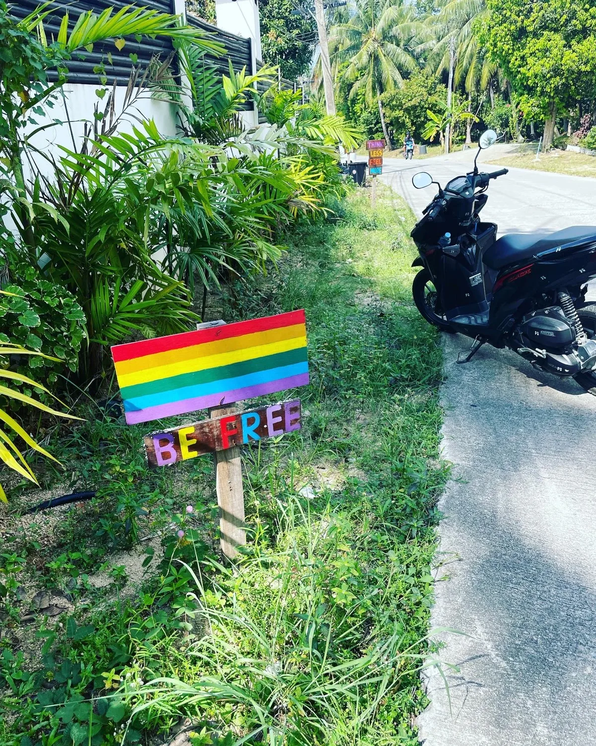 Learning Motor Bike Riding in Thailand: My Adventures and Tips
